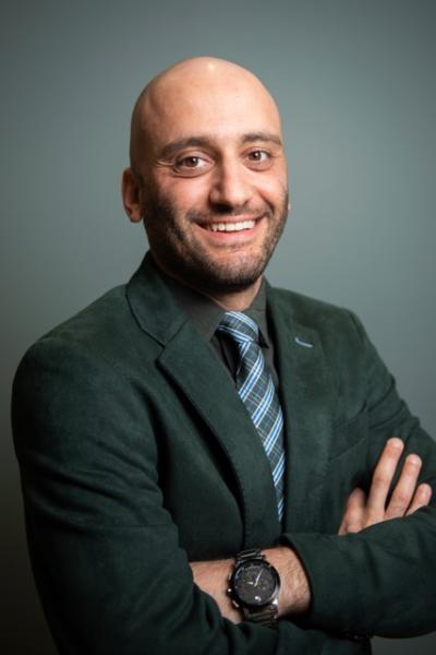 Professor's Mehran Tehrani Headshot