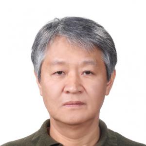 Professor Gyung-Jin Park